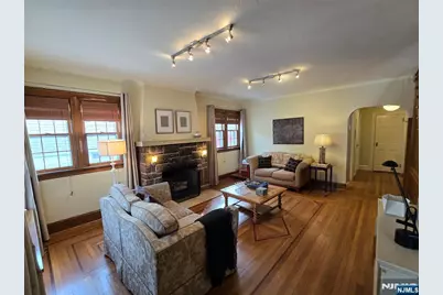 224 Cleveland Avenue, Hasbrouck Heights, NJ 07604 - Photo 7