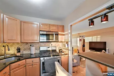 8800 Boulevard East 8D #8D, North Bergen, NJ 07047 - Photo 15