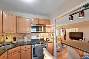 8800 Blvd East 8D, North Bergen, NJ 07047 - Photo 15