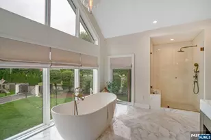 96 Bluff Rd, Fort Lee, NJ 07024 - Photo 15