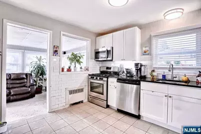 1163 Burnet Avenue, Union Township, NJ 07083 - Photo 13