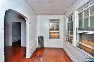203-205 Hansbury Ave, Newark, NJ 07112 - Photo 5