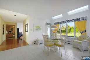 300 Forsythia Ct, Franklin Lakes, NJ 07417 - Photo 21