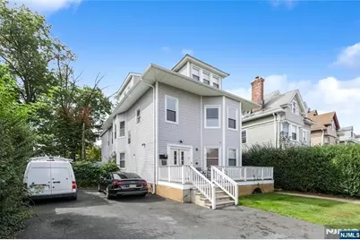 11 Carlton Street, East Orange, NJ 07017 - Photo 5