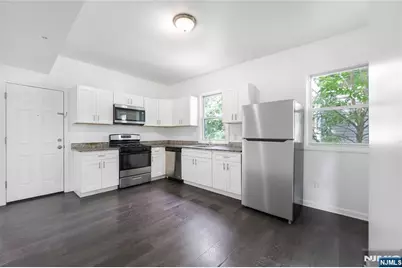 11 Carlton Street, East Orange, NJ 07017 - Photo 11