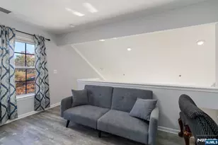 68 Mountainside Dr, Pompton Lakes, NJ 07442 - Photo 13