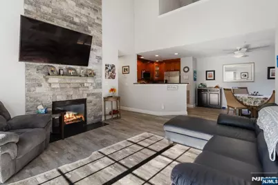 68 Mountainside Drive, Pompton Lakes, NJ 07442 - Photo 3