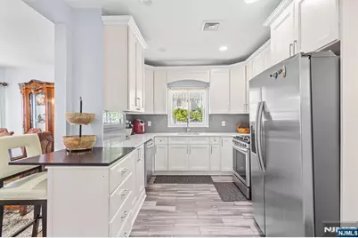 22 Euclid Avenue, Ridgefield Park, NJ 07660 - Photo 7