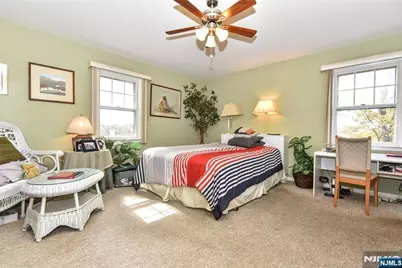 951 Berdan Avenue, Wayne, NJ 07470 - Photo 17