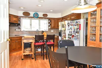 951 Berdan Avenue, Wayne, NJ 07470 - Photo 11