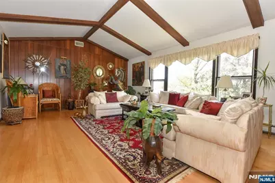 951 Berdan Avenue, Wayne, NJ 07470 - Photo 7