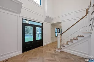 46 Locust Ln, Upper Saddle River, NJ 07458 - Photo 3
