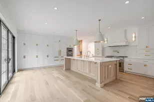 46 Locust Ln, Upper Saddle River, NJ 07458 - Photo 11