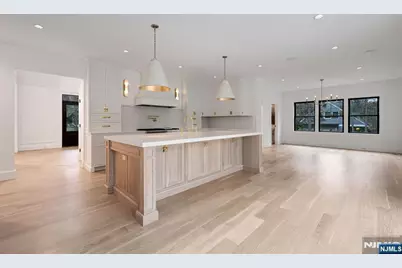 46 Locust Lane, Upper Saddle River, NJ 07458 - Photo 15