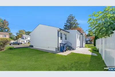 1 Crestwood Lane, Clark Township, NJ 07066 - Photo 27