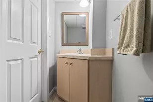 20 Dwight St, Wayne, NJ 07470 - Photo 37