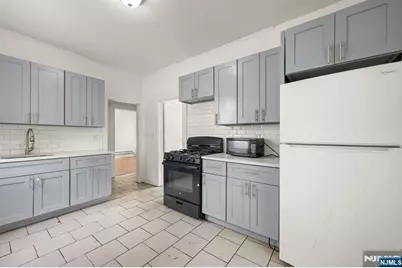 149 Brookside Avenue, Irvington, NJ 07111 - Photo 17