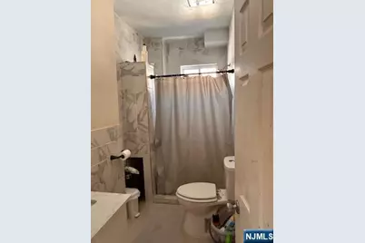 90 Dewitt Place, Hackensack, NJ 07601 - Photo 5