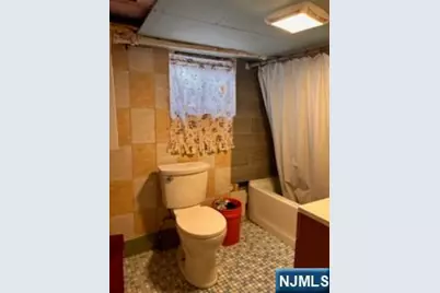 90 Dewitt Place, Hackensack, NJ 07601 - Photo 13