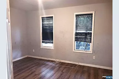 362 Chadwick, Newark, NJ 07112 - Photo 11