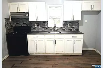 362 Chadwick, Newark, NJ 07112 - Photo 3