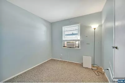 18 Ferncliff Road, Jersey City, NJ 07305 - Photo 27