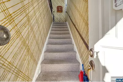 18 Ferncliff Road, Jersey City, NJ 07305 - Photo 17