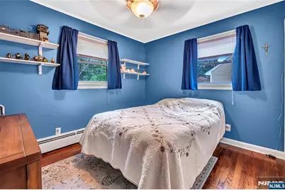 22 Chestnut, Bloomingdale, NJ 07403 - Photo 13