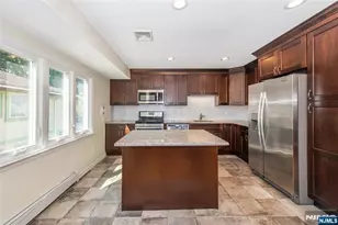 11 Roehrs Dr, Wallington, NJ 07057 - Photo 7