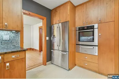 32 Linden Terrace, Leonia, NJ 07605 - Photo 17