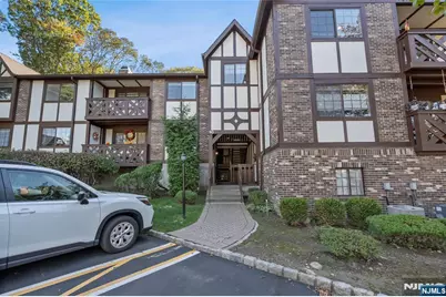 1006 Thoreau Court Bldg 10 #Bldg 10, Mahwah, NJ 07430 - Photo 3