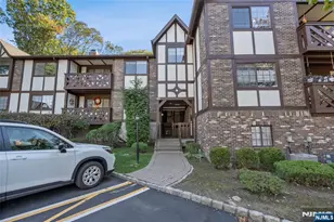 1006 Thoreau Ct Bldg 10, Mahwah, NJ 07430 - Photo 3