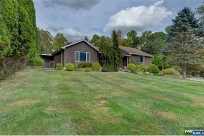 78 Lincoln, East Hanover Township, NJ 07936 - Photo 5