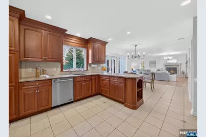 141 W Oak Street, Ramsey, NJ 07446 - Photo 9