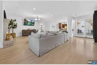 141 W Oak Street, Ramsey, NJ 07446 - Photo 5