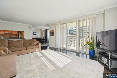 555 North Avenue 6F #6F, Fort Lee, NJ 07024 - Photo 3
