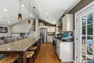 375 Winifred Dr, Totowa, NJ 07512 - Photo 7