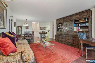 555 North 21M, Fort Lee, NJ 07024 - Photo 5