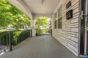 39 Summit St, Ridgefield Park, NJ 07660 - Photo 3