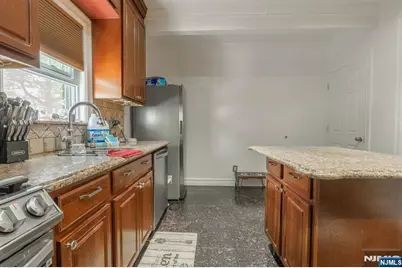 39 Summit Street, Ridgefield Park, NJ 07660 - Photo 7