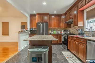 39 Summit Street, Ridgefield Park, NJ 07660 - Photo 5