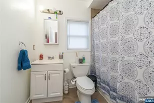 76 Mohawk Ave, Hawthorne, NJ 07506 - Photo 7