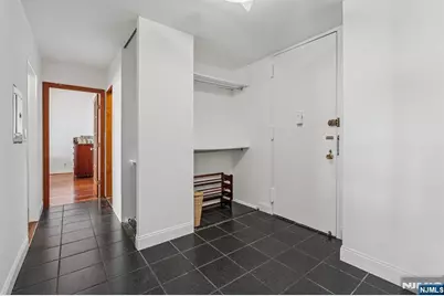 300 Winston 2306 #2306, Cliffside Park, NJ 07010 - Photo 5