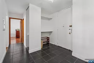 300 Winston 2306, Cliffside Park, NJ 07010 - Photo 5