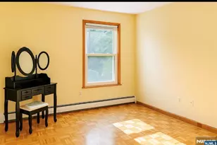 748 Pennsylvania Ave, Lyndhurst Township, NJ 07071 - Photo 7