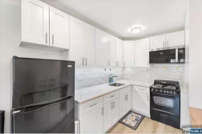 9 Vreeland Avenue 3A #3A, Hackensack, NJ 07601 - Photo 1