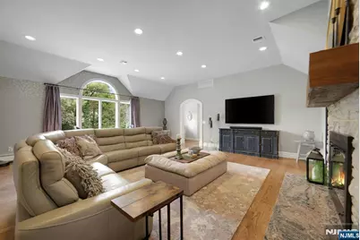 11 Timberlane Road, Upper Saddle River, NJ 07458 - Photo 13