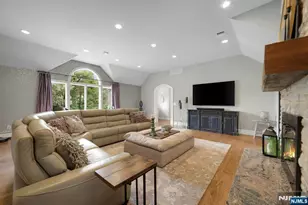 11 Timberlane Rd, Upper Saddle River, NJ 07458 - Photo 13