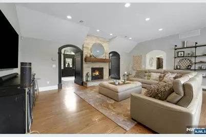 11 Timberlane Road, Upper Saddle River, NJ 07458 - Photo 11