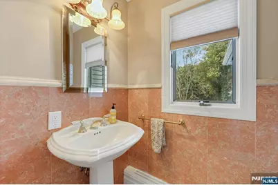 11 Timberlane Road, Upper Saddle River, NJ 07458 - Photo 15